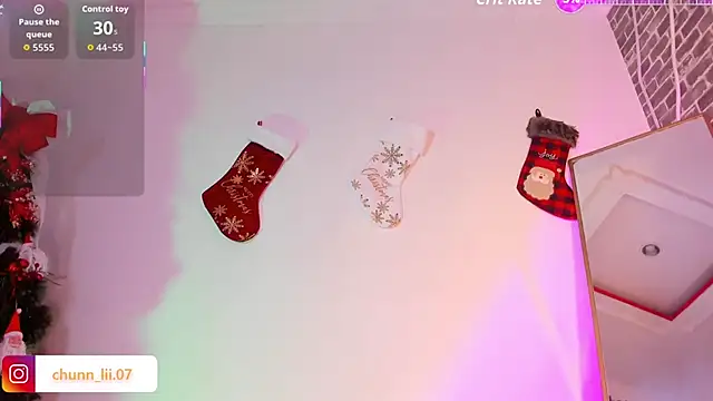 Snapshot of chunn_liioo chatting on 20, 12, 2025 chunn liioo online show from 20, 12, 2025