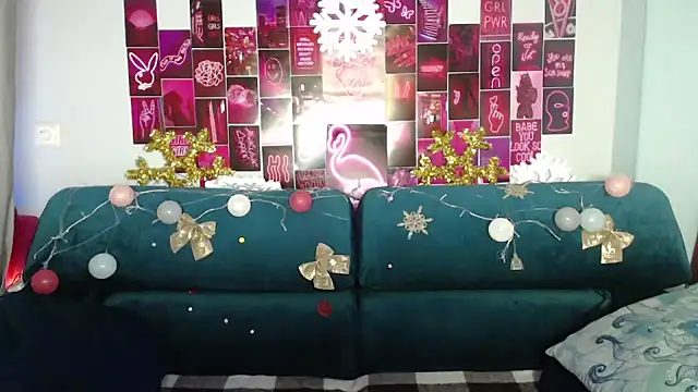 Snapshot of MilanaRoza chatting on 2, 1, 2025 MilanaRoza online show from 2, 1, 2025