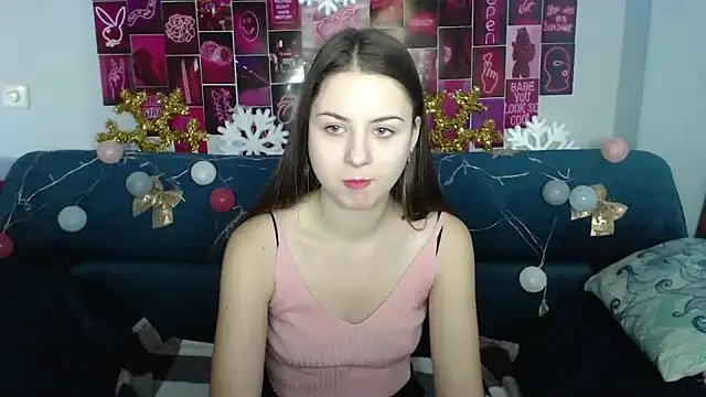Snapshot of MilanaRoza chatting on 4, 1, 2025 MilanaRoza online show from 4, 1, 2025