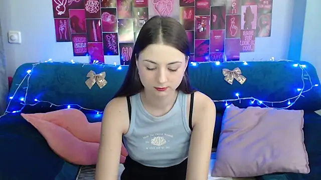 Snapshot of MilanaRoza chatting on 9, 1, 2025 MilanaRoza online show from 9, 1, 2025