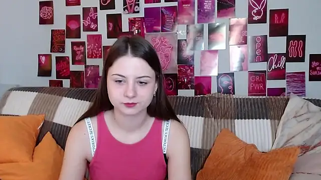 Snapshot of MilanaRoza chatting on 2, 2, 2025 MilanaRoza online show from 2, 2, 2025