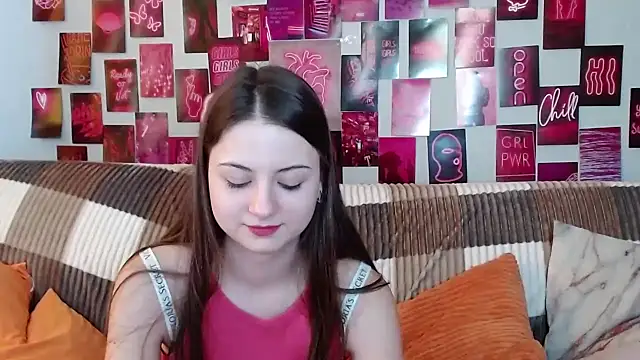 Snapshot of MilanaRoza chatting on 2, 2, 2025 MilanaRoza online show from 2, 2, 2025