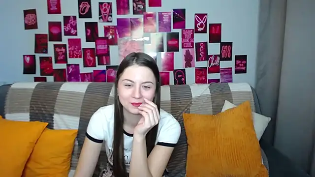 Snapshot of MilanaRoza chatting on 27, 2, 2025 MilanaRoza online show from 27, 2, 2025