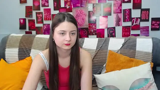 Snapshot of MilanaRoza chatting on 8, 3, 2025 MilanaRoza online show from 8, 3, 2025