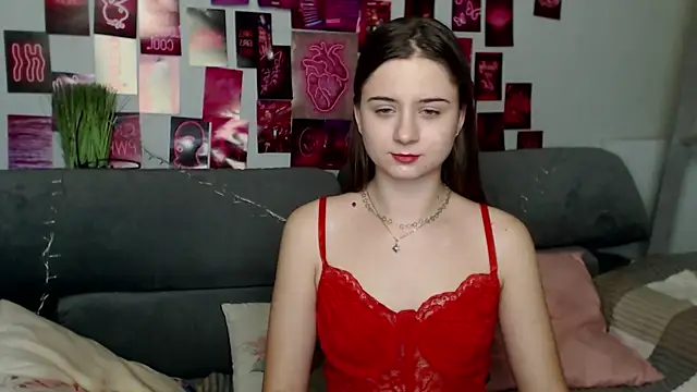 Snapshot of MilanaRoza chatting on 4, 10, 2025 MilanaRoza online show from 4, 10, 2025