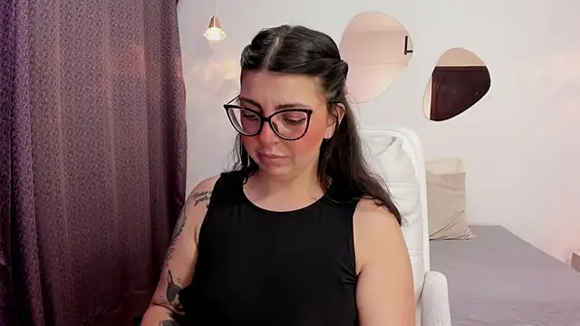 Vioolletta online show from 15, 10, 2025