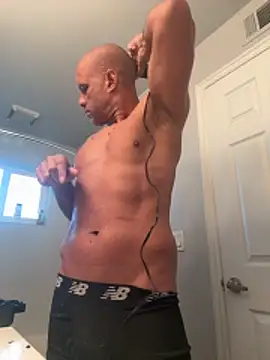 Snapshot of carjean49 chatting on 25, 11, 2025 carjean49 online show from 25, 11, 2025