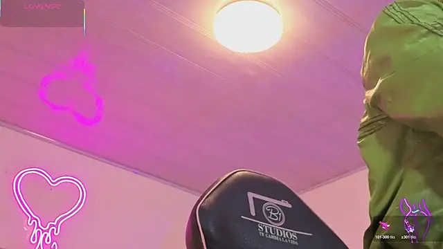 Laylafoxy tay online show from 14, 11, 2025