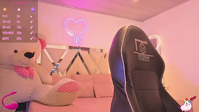 Laylafoxy tay online show from 21, 12, 2025