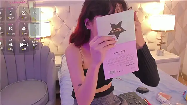 Snapshot of Nastya_Fantasy chatting on 10, 1, 2025 Nastya Fantasy online show from 10, 1, 2025