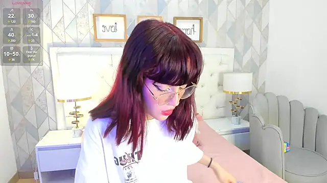 Snapshot of Nastya_Fantasy chatting on 4, 2, 2025 Nastya Fantasy online show from 4, 2, 2025