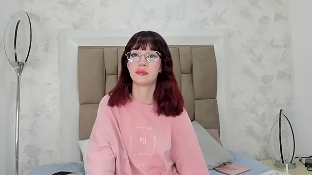 Snapshot of Nastya_Fantasy chatting on 8, 3, 2025 Nastya Fantasy online show from 8, 3, 2025