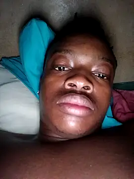 Snapshot of SetsoMotswiri chatting on 2, 11, 2025 SetsoMotswiri online show from 2, 11, 2025