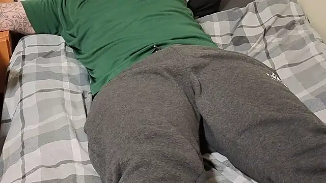 Snapshot of Dan8736 chatting on 12, 3, 2026 Dan8736 online show from 12, 3, 2026