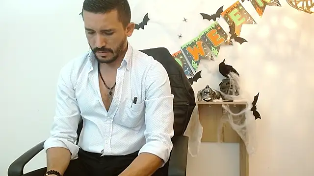 Reiko 85  online show from 9, 10, 2025