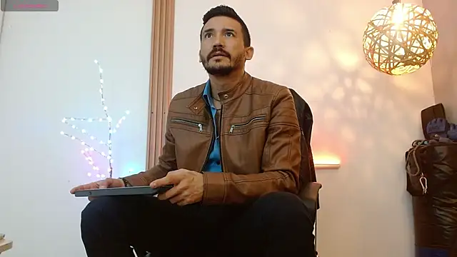 Reiko 85  online show from 15, 1, 2026