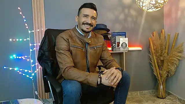 Reiko 85  online show from 21, 2, 2026