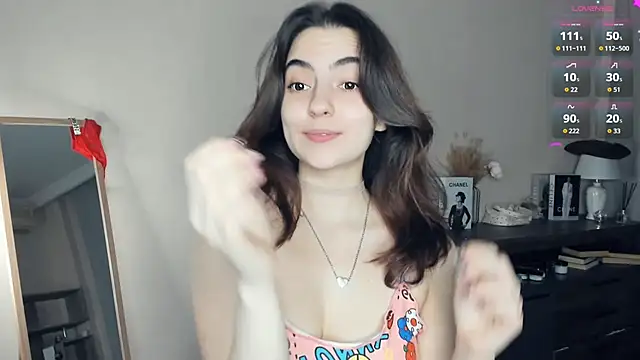 Snapshot of DracosMoon chatting on 21, 10, 2025 DracosMoon online show from 21, 10, 2025