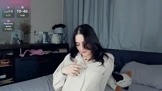 Snapshot of DracosMoon chatting on 21, 11, 2025 DracosMoon online show from 21, 11, 2025