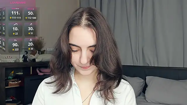 Snapshot of DracosMoon chatting on 2, 12, 2025 DracosMoon online show from 2, 12, 2025