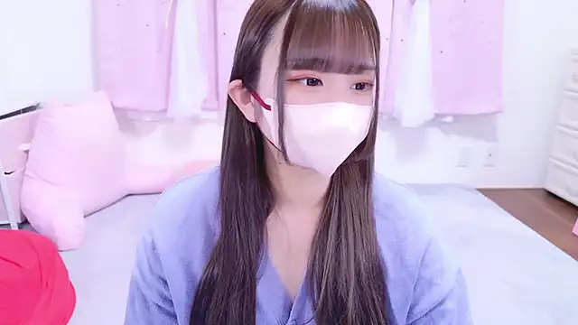 Snapshot of MAIKA_pyon chatting on 5, 11, 2025 MAIKA pyon online show from 5, 11, 2025