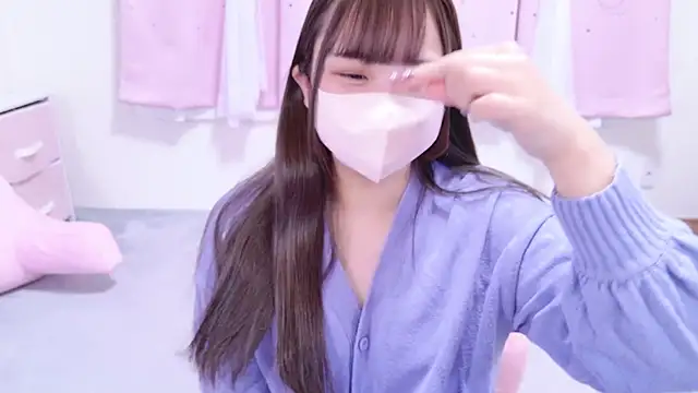 Snapshot of MAIKA_pyon chatting on 6, 11, 2025 MAIKA pyon online show from 6, 11, 2025