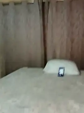 Luciouslips00 online show from 1, 12, 2025