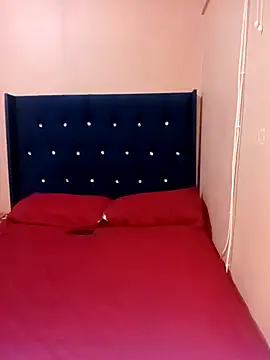 Luciouslips00 online show from 13, 2, 2026