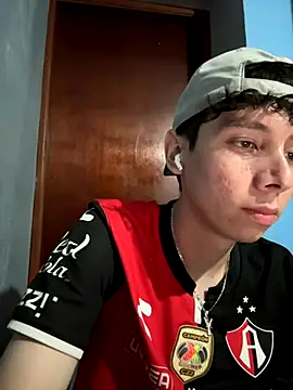 Snapshot of Omaaaaaaa00001 chatting on 31, 10, 2025 Omaaaaaaa00001 online show from 31, 10, 2025