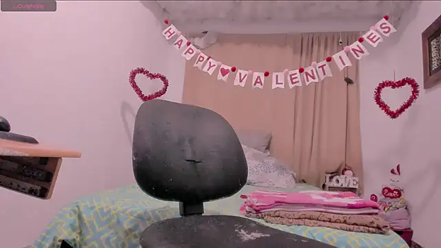 Lauu G online show from 2, 2, 2025