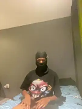 Snapshot of CaveSex chatting on 13, 4, 2026 CaveSex online show from 13, 4, 2026