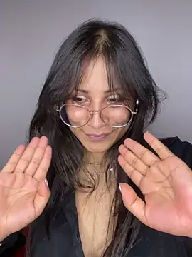 Jade Zephyra online show from 18, 2, 2025