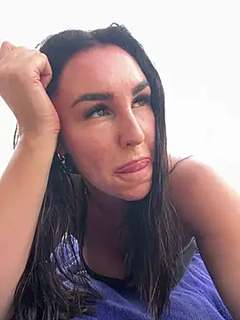 Snapshot of Ellieprincess chatting on 6, 3, 2025 Ellieprincess online show from 6, 3, 2025