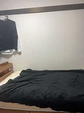 Snapshot of YU-KI00 chatting on 2, 11, 2025 YU-KI00 online show from 2, 11, 2025