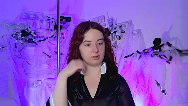 AnnTerry  online show from 21, 10, 2025