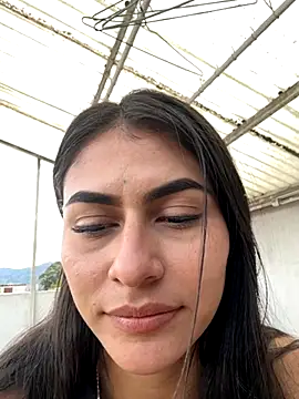 emilie xx  online show from 10, 10, 2025