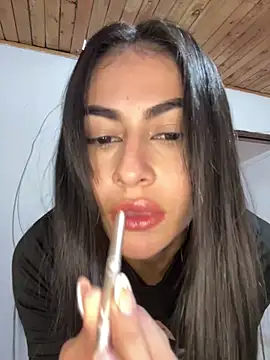 emilie xx  online show from 12, 10, 2025