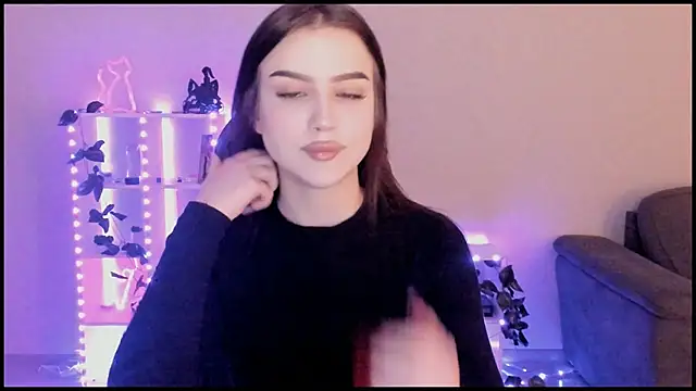 Melanie N online show from 11, 12, 2024