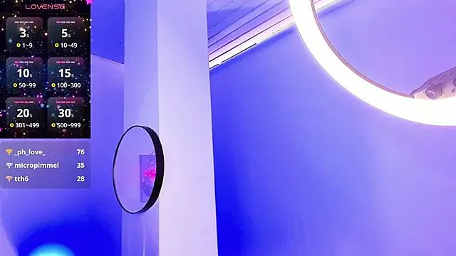 Snapshot of blackberrys_ chatting on 10, 1, 2025 blackberrys online show from 10, 1, 2025