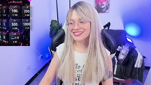 Snapshot of blackberrys_ chatting on 5, 2, 2025 blackberrys online show from 5, 2, 2025