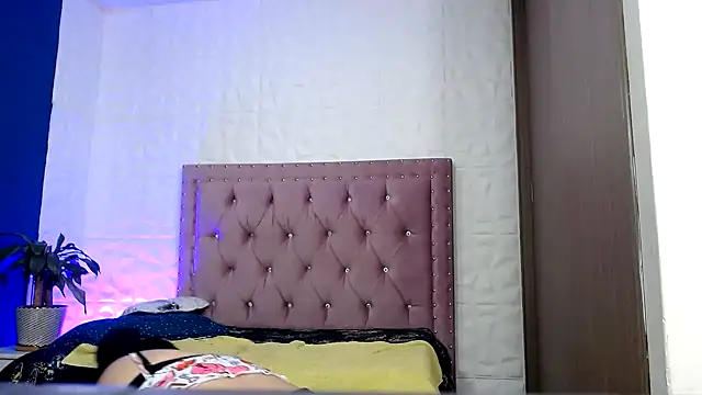 Snapshot of may_prg chatting on 23, 12, 2024 may prg online show from 23, 12, 2024