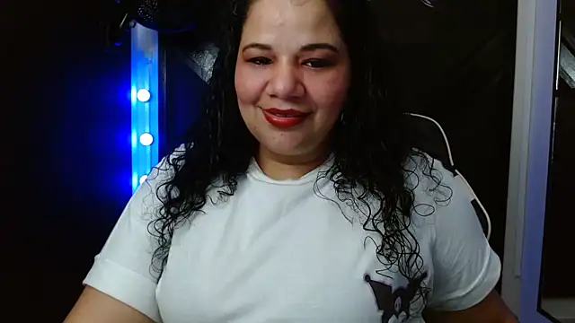 Snapshot of may_prg chatting on 11, 1, 2025 may prg online show from 11, 1, 2025