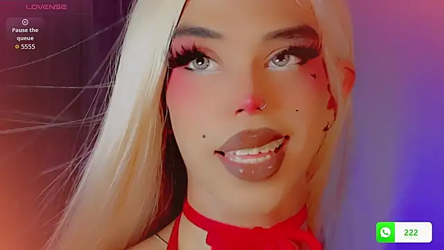 Snapshot of DanniLee_ chatting on 18, 12, 2025 DanniLee online show from 18, 12, 2025