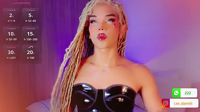 Snapshot of DanniLee_ chatting on 19, 3, 2026 DanniLee online show from 19, 3, 2026