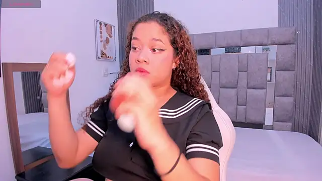 zulyjones online show from 18, 10, 2025