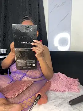 Snapshot of chiquimaturesexy chatting on 15, 2, 2026 chiquimaturesexy online show from 15, 2, 2026