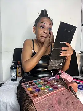 Snapshot of chiquimaturesexy chatting on 24, 2, 2026 chiquimaturesexy online show from 24, 2, 2026