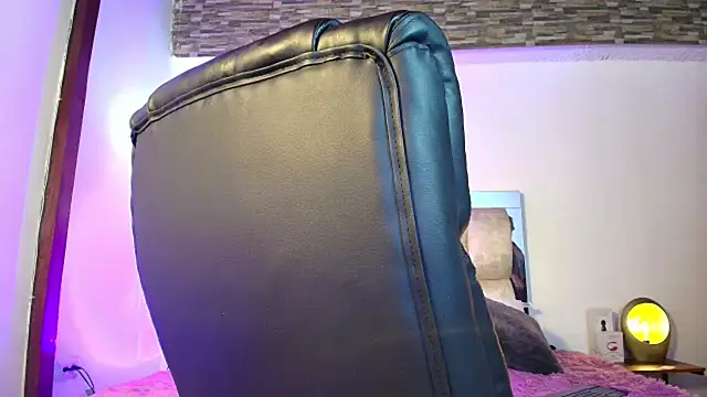 dakota Robbins  online show from 9, 2, 2025