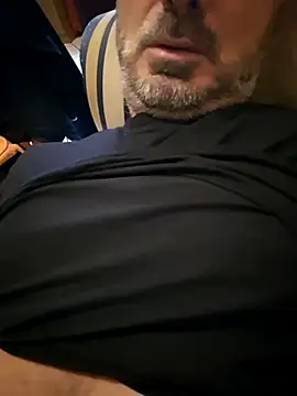 Snapshot of 1talianBeutifulCock chatting on 8, 11, 2025 1talianBeutifulCock online show from 8, 11, 2025