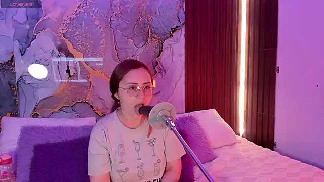 centaurigirl online show from 11, 1, 2026